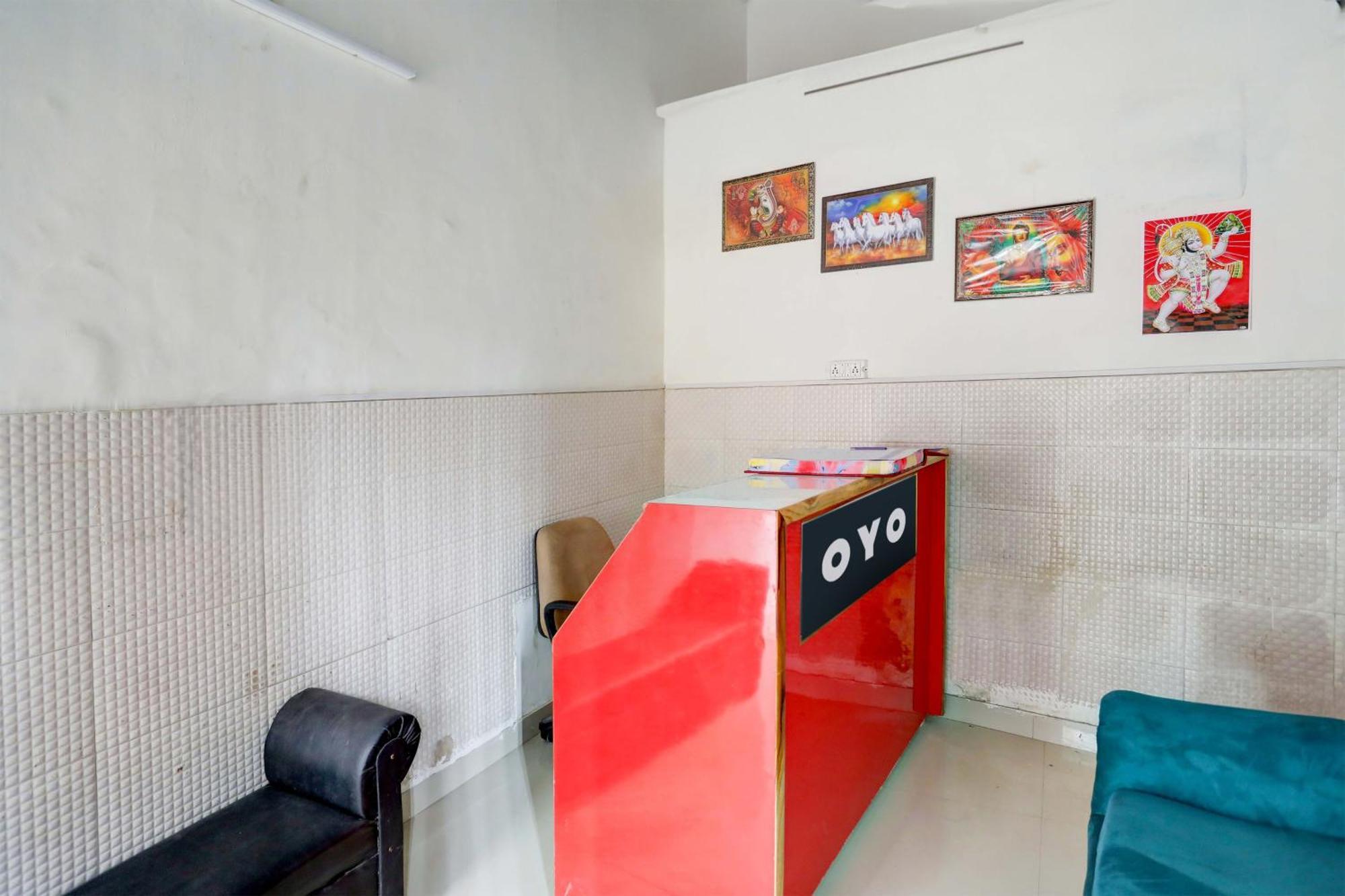 נוידה Hotel O Tilak Hotel 24 Sector 27 Near By Vinayak Hospital Gali No-6 מראה חיצוני תמונה