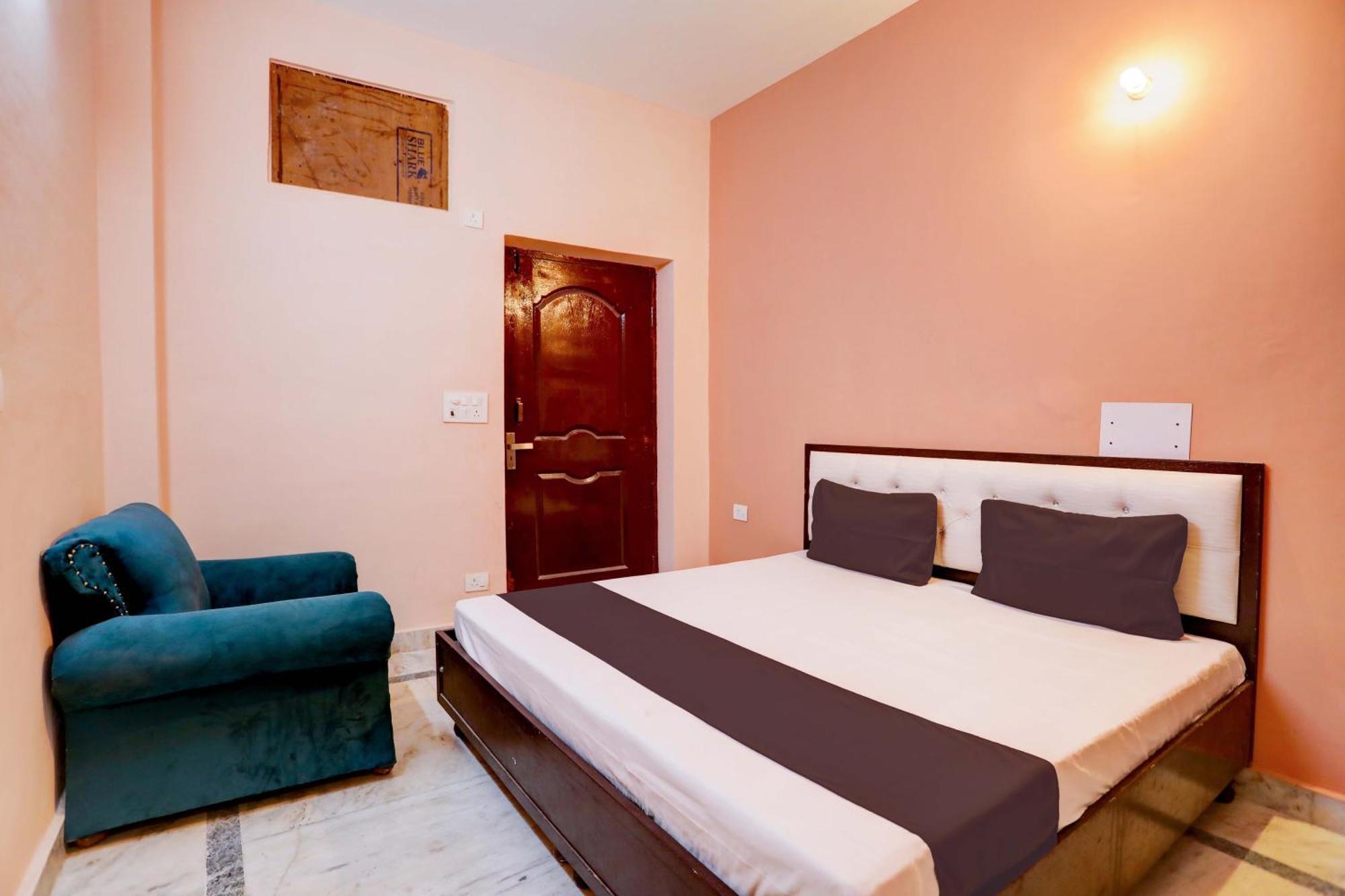 נוידה Hotel O Tilak Hotel 24 Sector 27 Near By Vinayak Hospital Gali No-6 מראה חיצוני תמונה