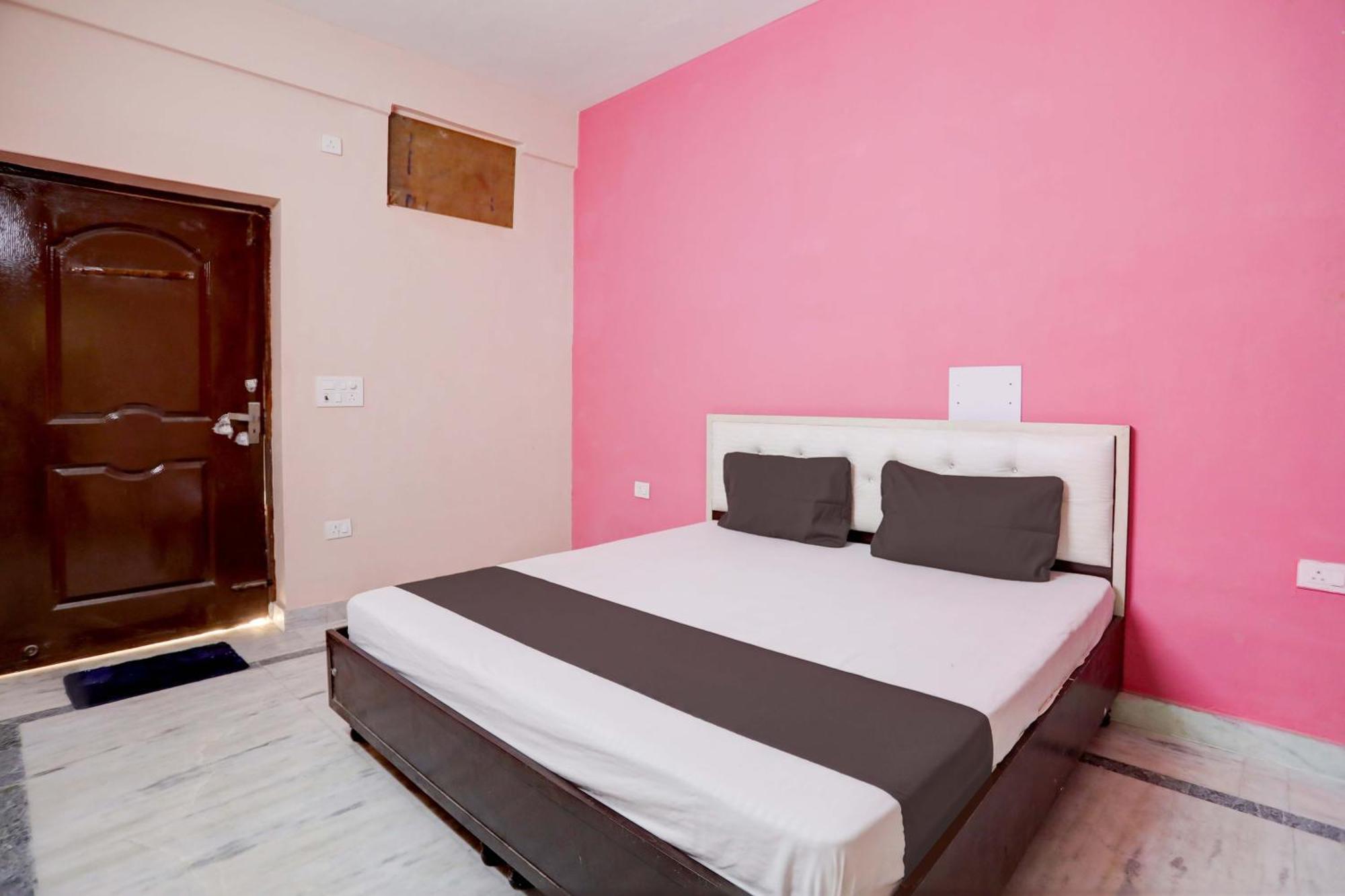 נוידה Hotel O Tilak Hotel 24 Sector 27 Near By Vinayak Hospital Gali No-6 מראה חיצוני תמונה