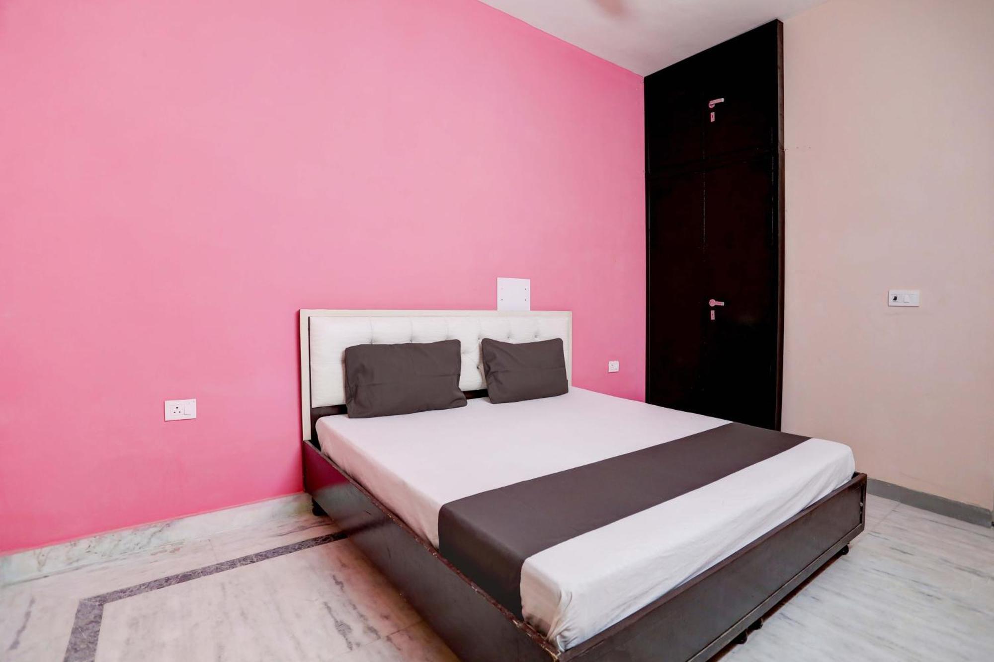 נוידה Hotel O Tilak Hotel 24 Sector 27 Near By Vinayak Hospital Gali No-6 מראה חיצוני תמונה